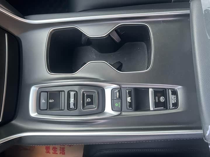 Фото 7 - Honda Accord