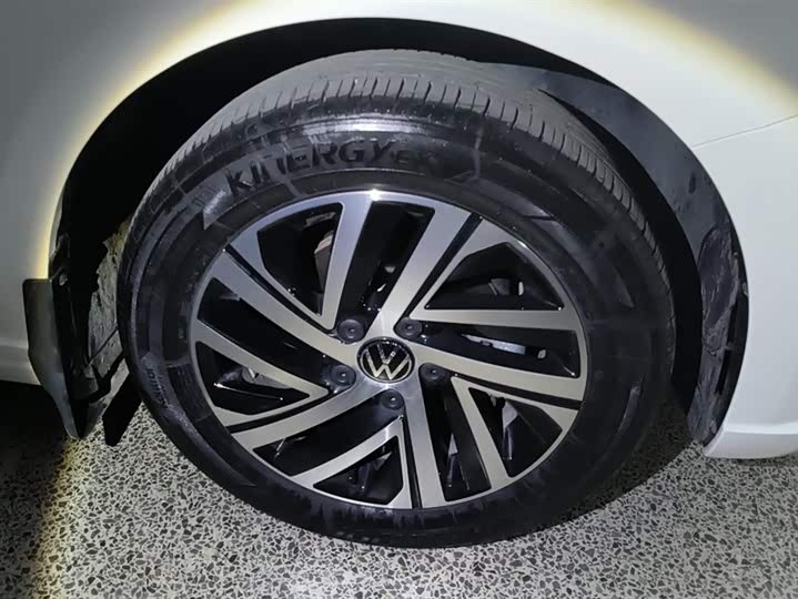 Фото 6 - Volkswagen Lavida