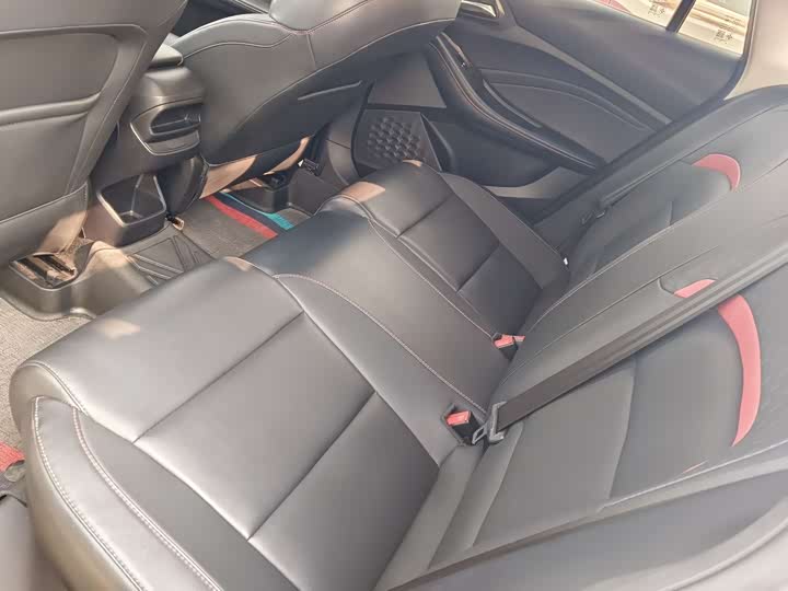 Фото 8 - MG Motor 5