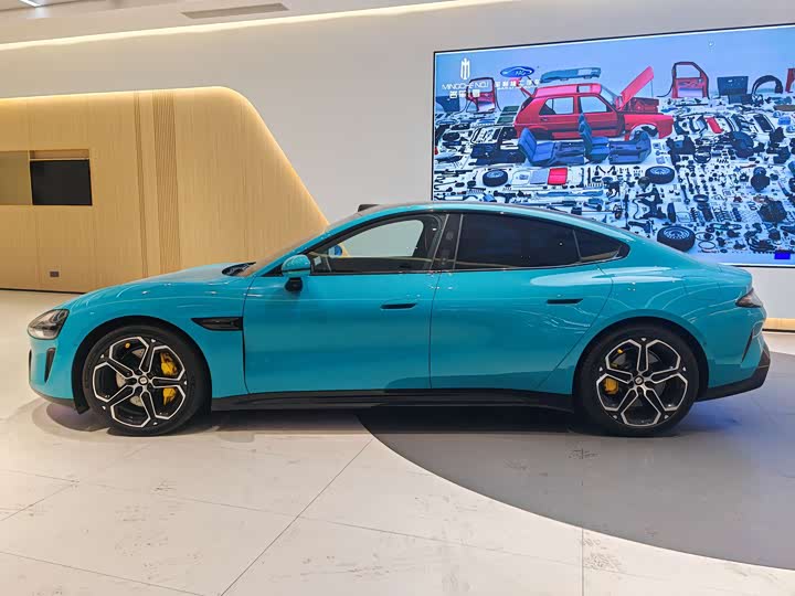 Фото 4 - Xiaomi SU7