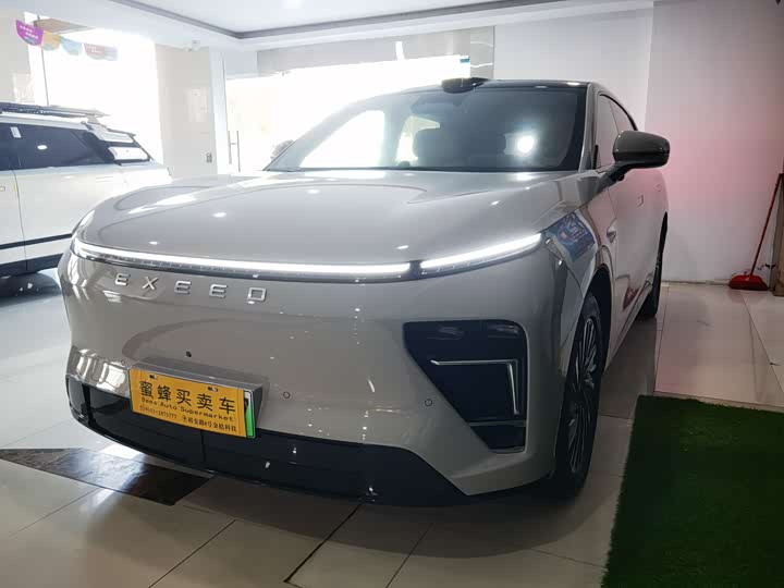 Фото 1 - Exeed Sterra ET