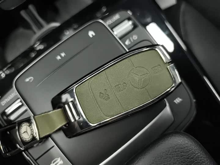 Фото 9 - Mercedes-Benz A-Class