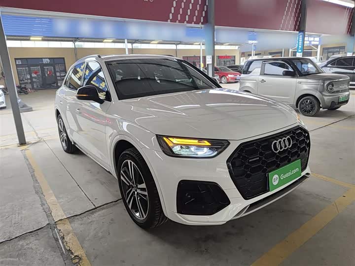 Фото 4 - Audi Q5L