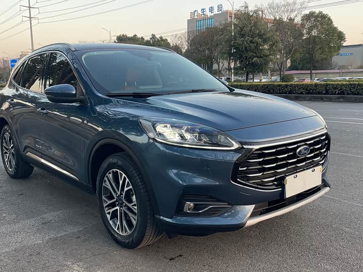 Фото 3 - Ford Escape