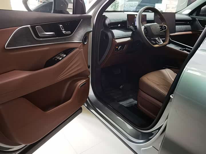 Фото 7 - Chery Tiggo 9