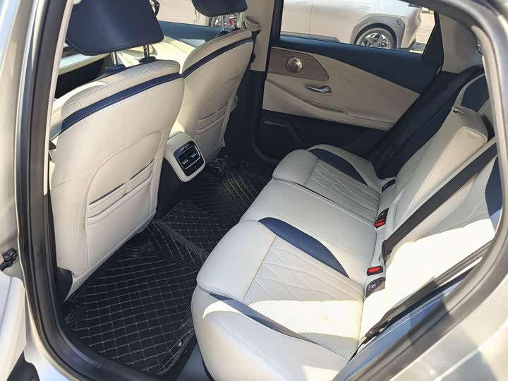 Фото 6 - Chery Arrizo 8