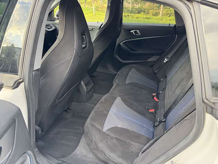 Фото 8 - BMW 2 Series