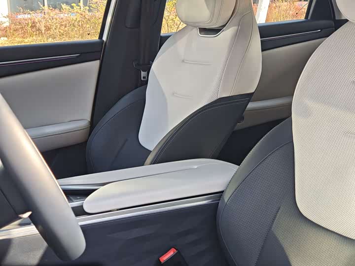 Фото 5 - BAIC Arcfox Alpha T5