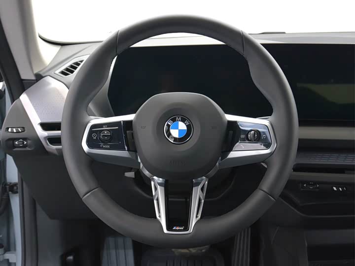 Фото 9 - BMW 2 Series