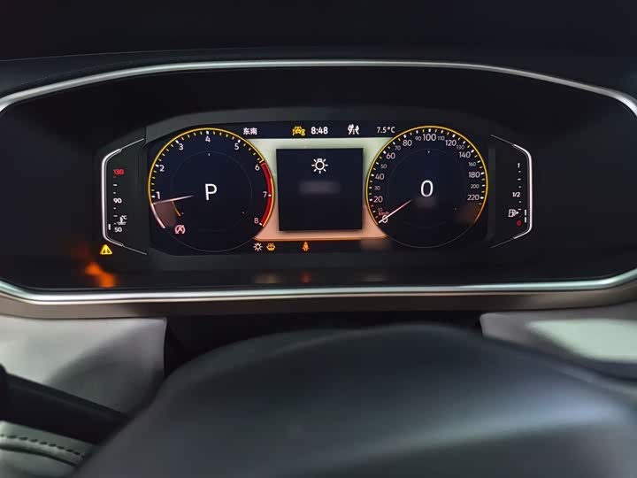 Фото 5 - Volkswagen Tharu