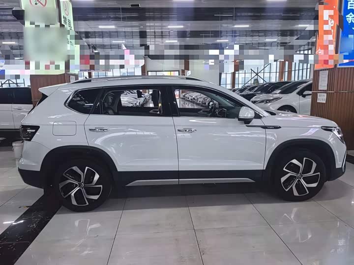 Фото 9 - Volkswagen Tharu