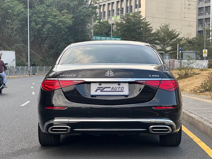 Фото 6 - Mercedes-Benz Maybach S-Class