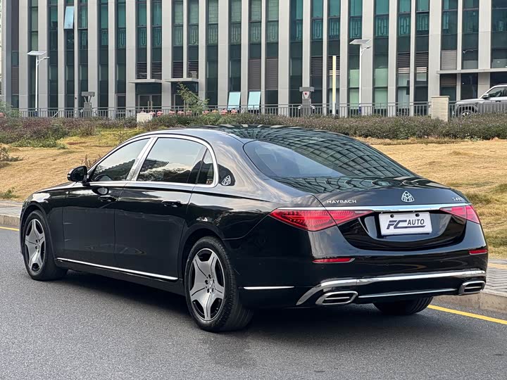 Фото 7 - Mercedes-Benz Maybach S-Class