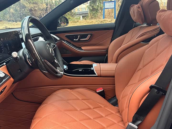 Фото 9 - Mercedes-Benz Maybach S-Class