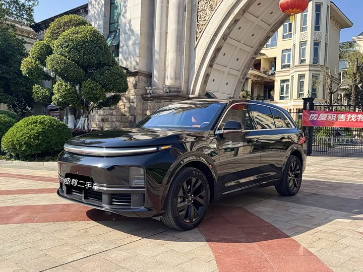 Фото 1 - LiXiang L7