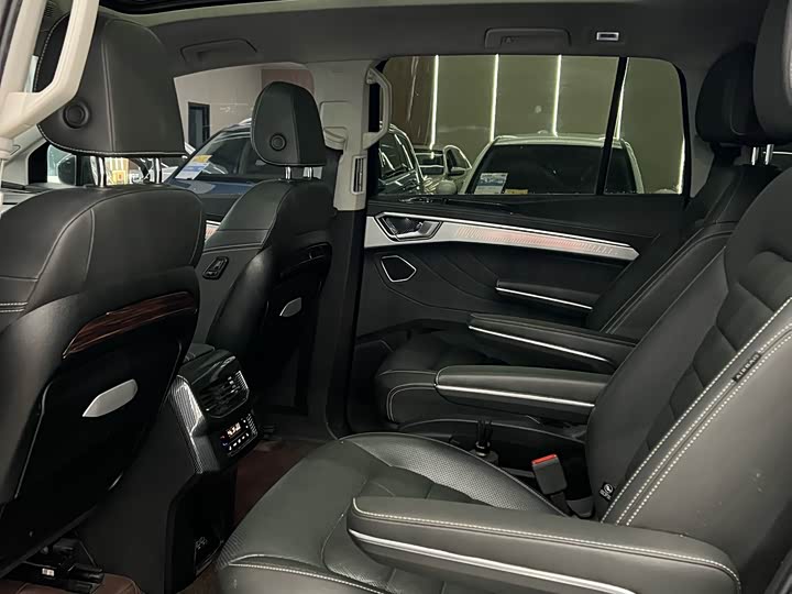 Фото 4 - Volkswagen Talagon