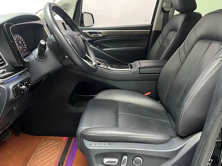 Фото 9 - GAC Trumpchi M8