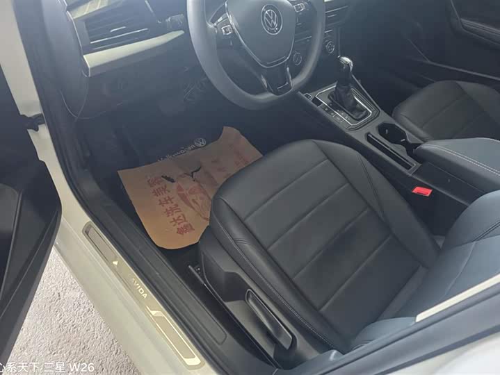 Фото 9 - Volkswagen Lavida