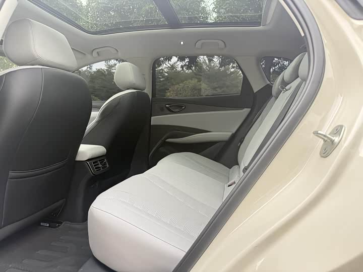 Фото 8 - BYD Seal 06 Hybrid/EV