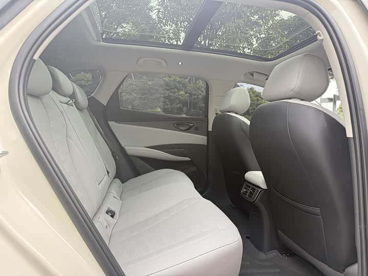 Фото 9 - BYD Seal 06 Hybrid/EV