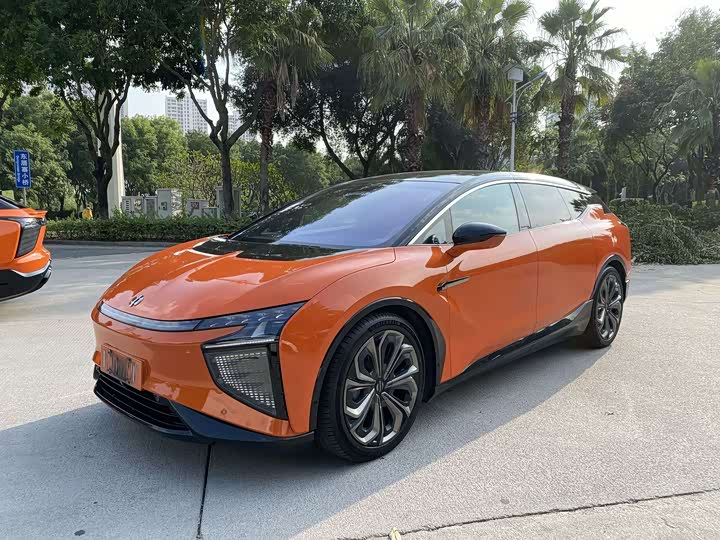 Фото 2 - HiPhi X