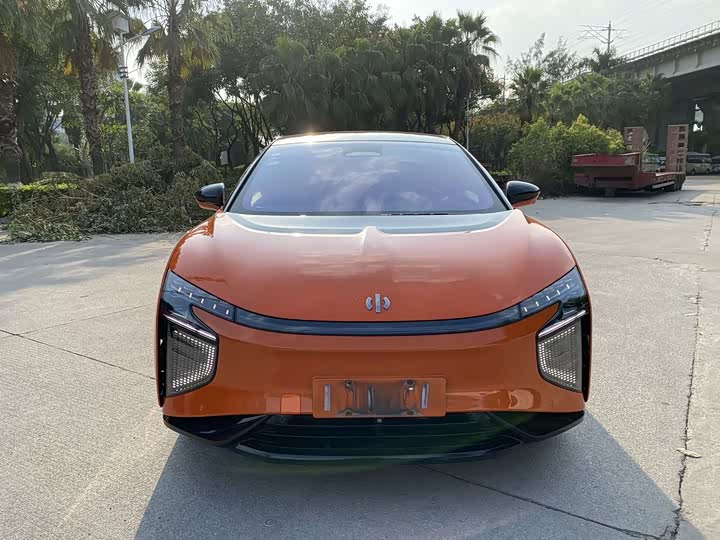 Фото 3 - HiPhi X