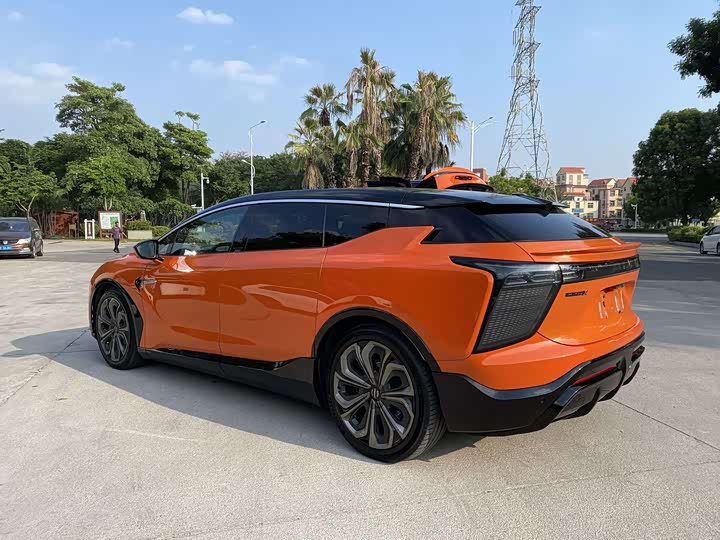 Фото 5 - HiPhi X