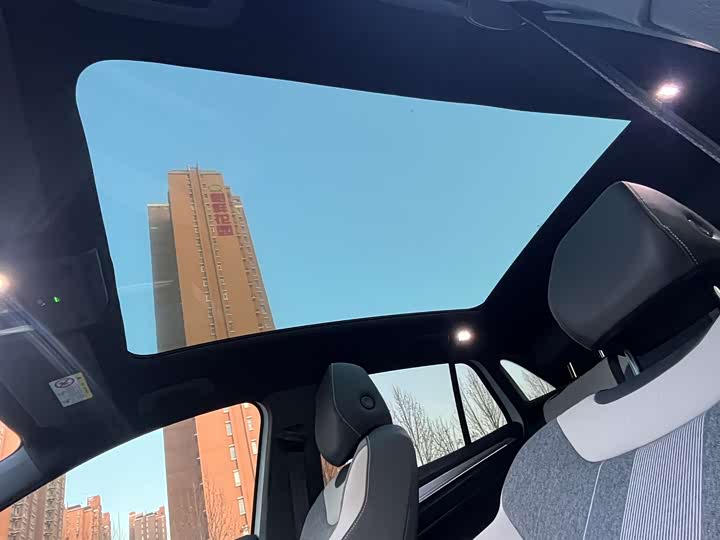 Фото 9 - Volkswagen ID.4 Crozz