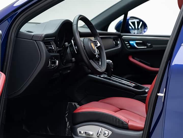 Фото 8 - Porsche Macan