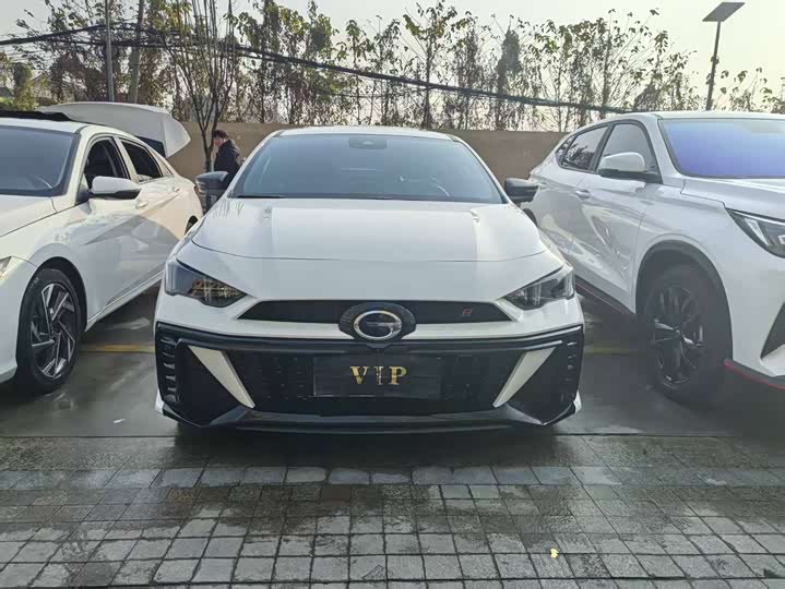 Фото 2 - GAC Trumpchi Empow R