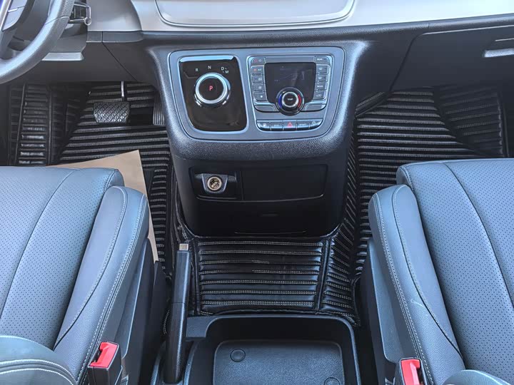 Фото 8 - Maxus G20