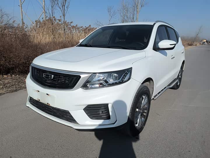 Фото 2 - Geely Vision X6