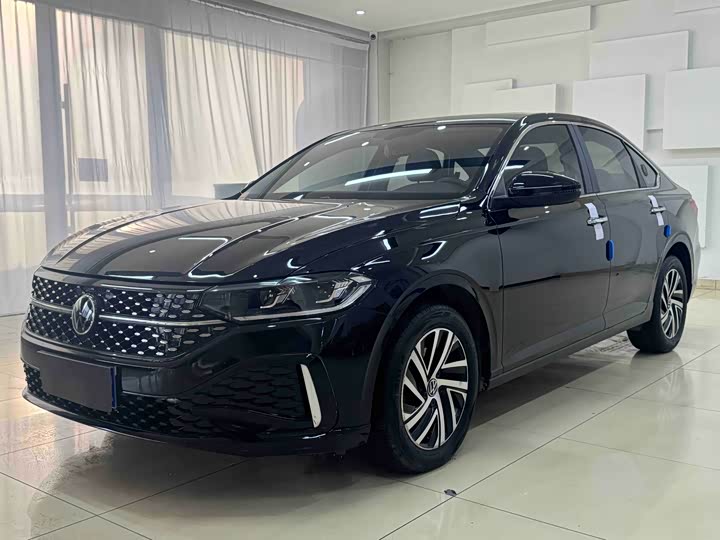 Фото 1 - Volkswagen Lavida