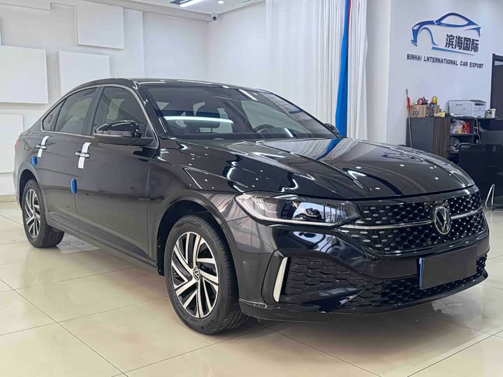 Фото 3 - Volkswagen Lavida