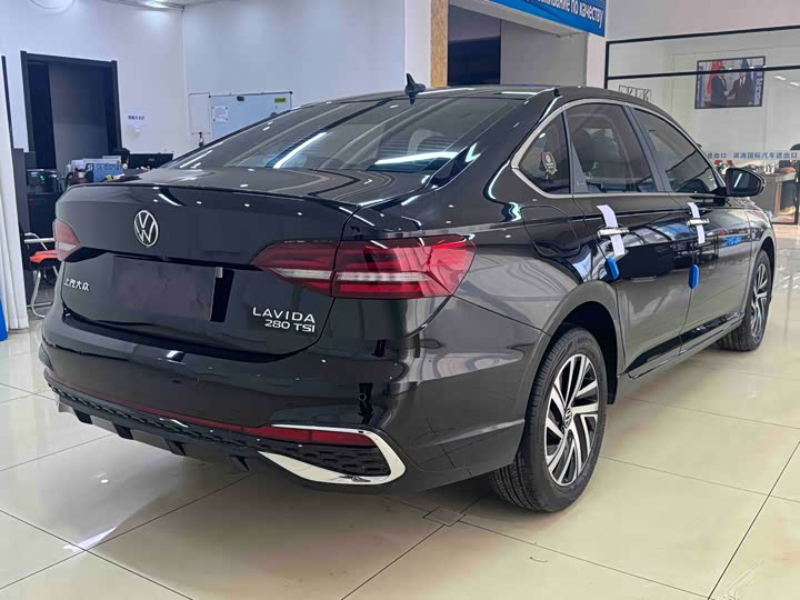 Фото 6 - Volkswagen Lavida