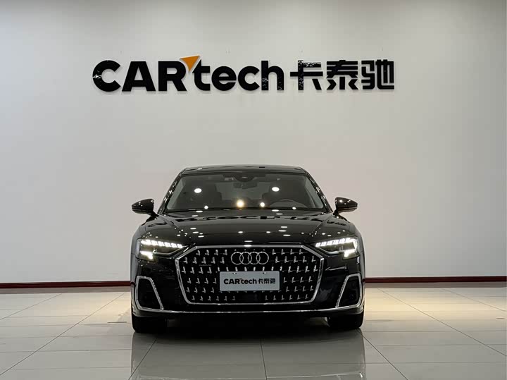 Фото 2 - Audi A8