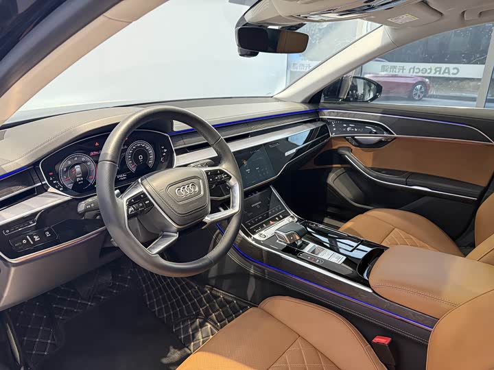 Фото 6 - Audi A8