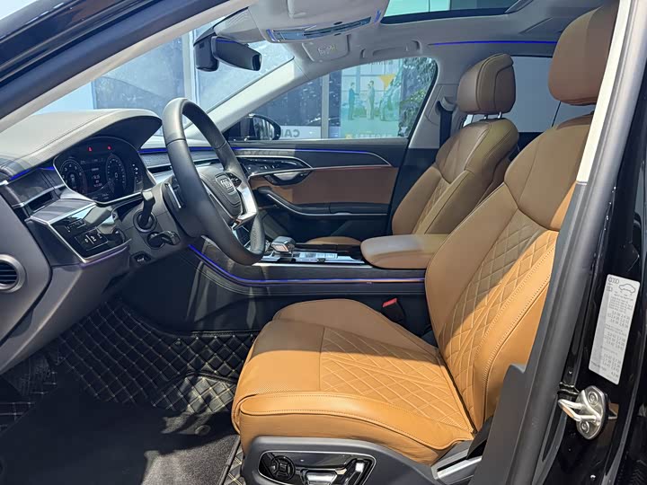 Фото 8 - Audi A8