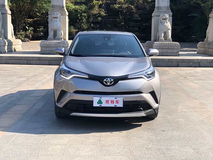 Фото 2 - Toyota Izoa