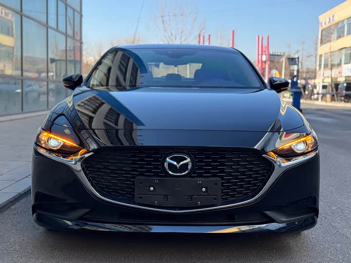 Фото 2 - Mazda 3 (Axela)