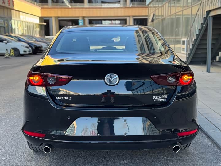 Фото 5 - Mazda 3 (Axela)