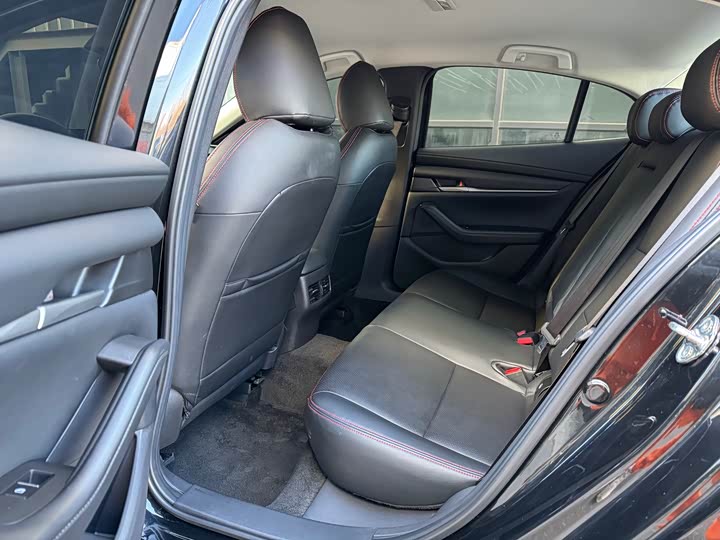 Фото 7 - Mazda 3 (Axela)