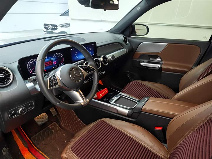 Фото 3 - Mercedes-Benz GLB-Class