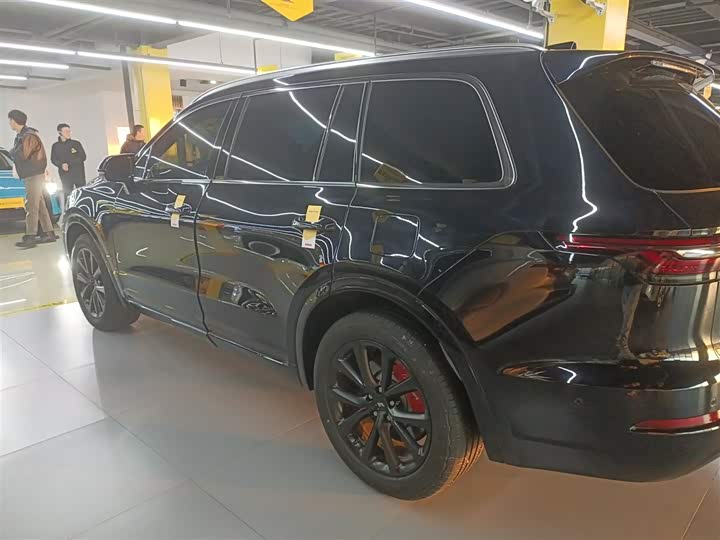 Фото 5 - LiXiang One