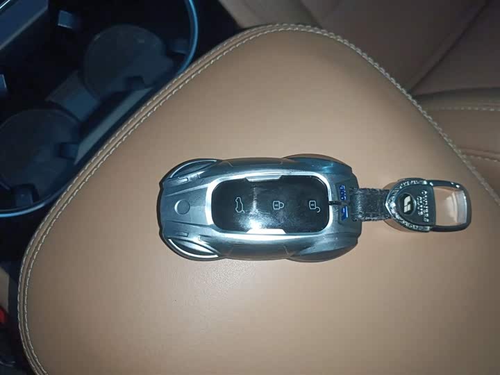 Фото 9 - LiXiang One