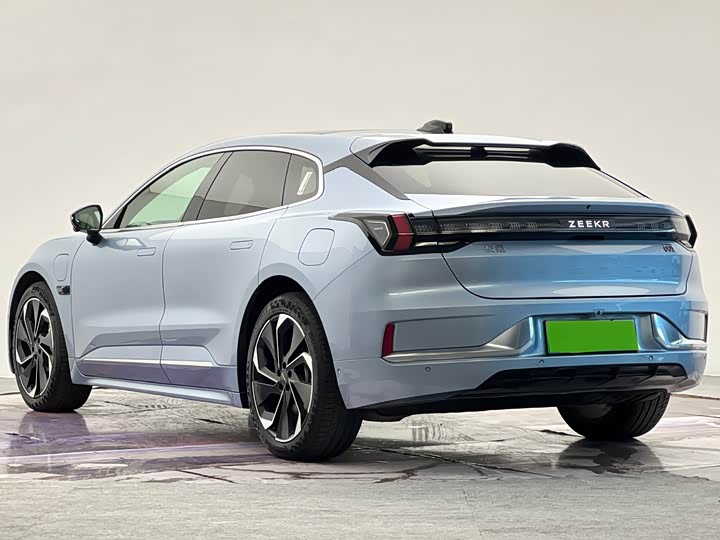 Фото 4 - Zeekr 001