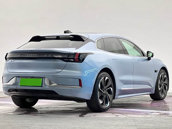 Фото 6 - Zeekr 001