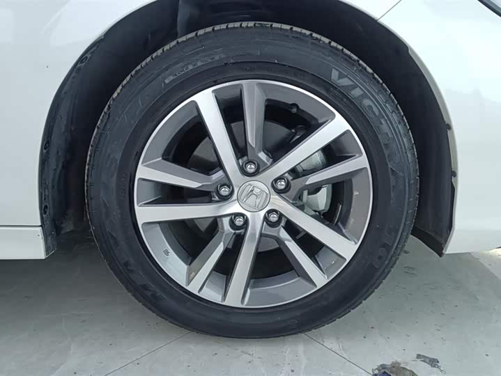 Фото 6 - Honda Civic