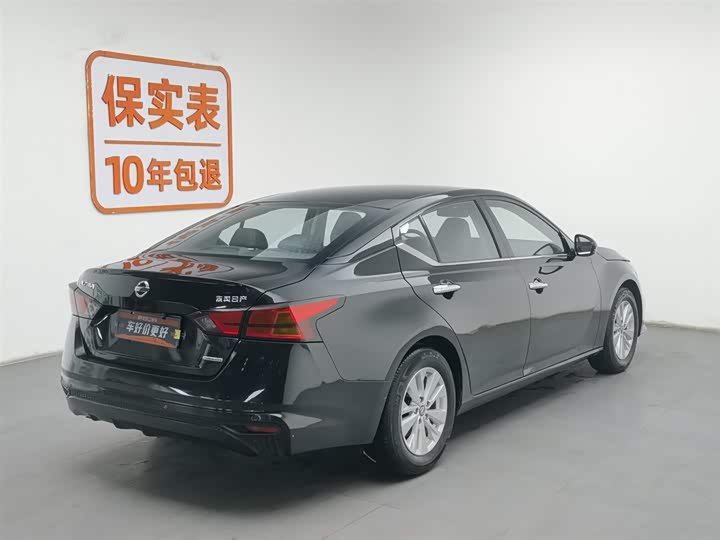 Фото 2 - Nissan Teana