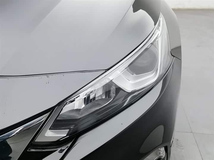 Фото 7 - Nissan Teana